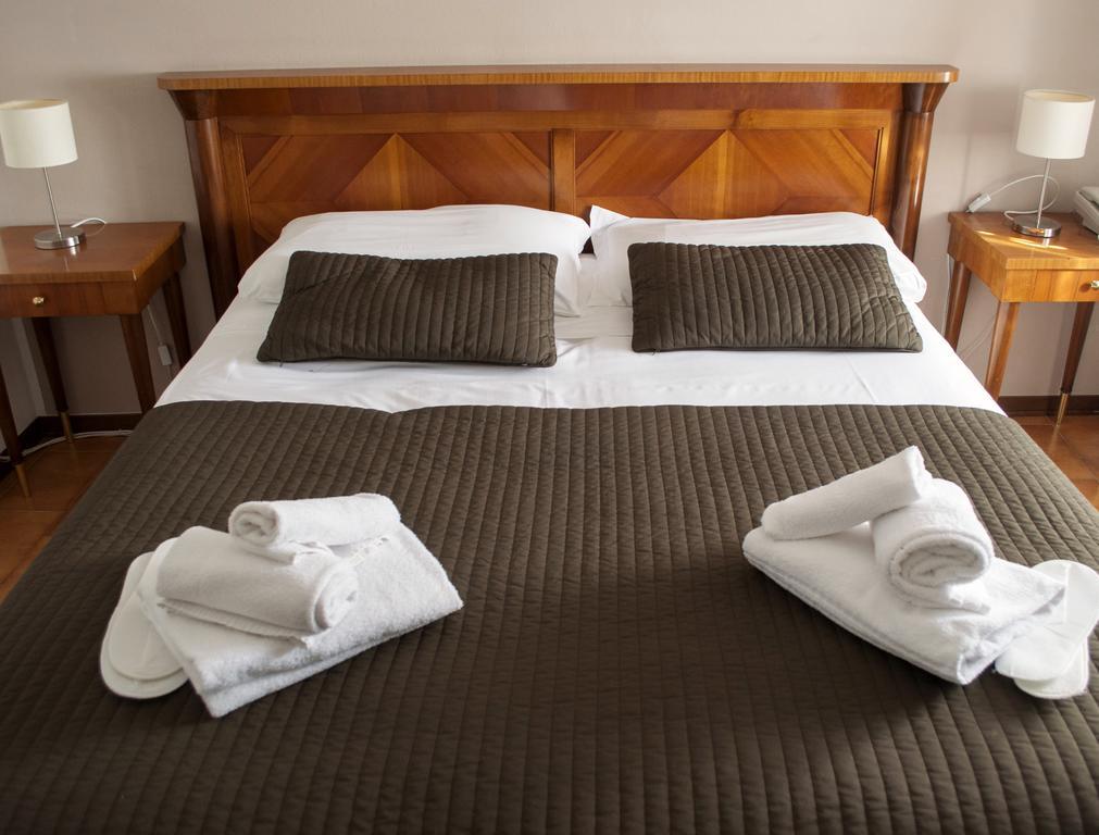 Boutique Hotel Corte Malaspina Castelnuovo del Garda Zewnętrze zdjęcie