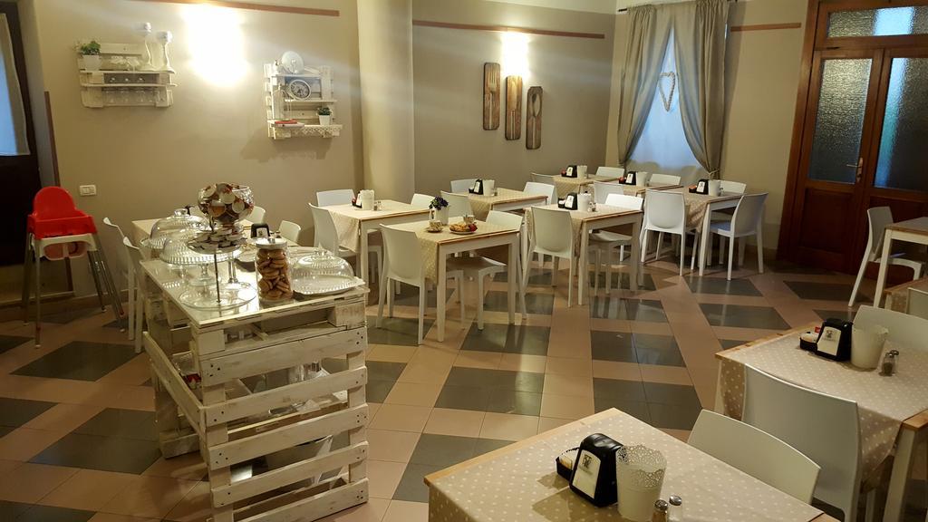 Boutique Hotel Corte Malaspina Castelnuovo del Garda Zewnętrze zdjęcie
